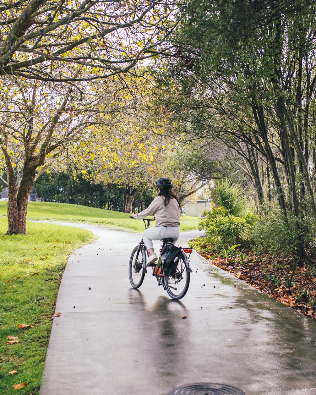 Do you live, work or visit the Waitākere Ranges Local Board area? This area includes Green Bay, Glen Eden, Swanson, Te Henga / Bethell's Beach, Titirangi, and the Waitākere Ranges.

We'd love to hear your knowledge and experience of biking in the area, routes you think particularly need safe cycleways, and ideas for bike parking or other initiatives. Fill out the survey - the link's in our bio.