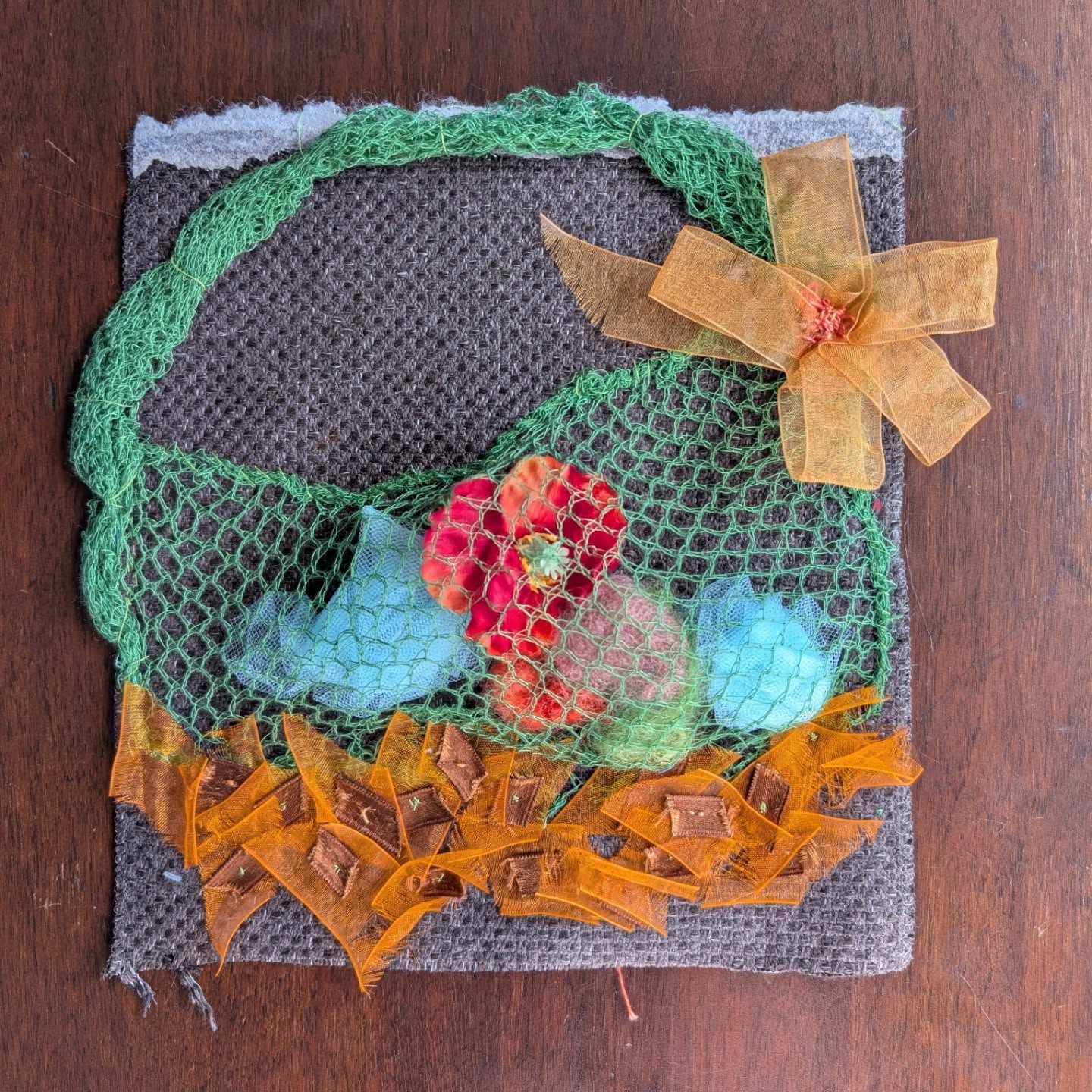 🪡 The Mindful Threads Community Quilt

Here are some beautiful creations made by our wonderful workshop participants who came in for the Mindful Threads community patchwork during Plant Power for #ecofest2026 at @ecomatters. The individual squares will eventually be combined together into a community patchwork quilt and hung up on the wall at the Ecohub in EcoMatters, a lovely representation of creative expression utilising salvaged materials. Most of the fabric used in these pieces were scraps from various sewing adventures, including some sourced from the West Auckland Resource Centre in New Lynn. A lot of the embellishments had been rescued and saved over many years, and now given a new life in these beautiful fabric collages. The last two photos (kowhai flower and Whau River with tuna) were my contributions. 

There will be another session of Mindful Threads coming up in June, please keep an eye out for details soon via the EcoMatters social accounts. 

#mindfulness #community #handstitching